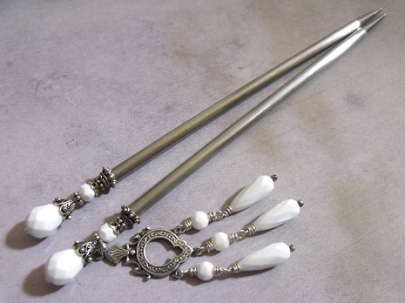 Snowfall Chandelier Hairsticks snowfallchandelierhs.jpg