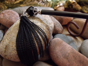Gothika Tassle Dangle Hairstick