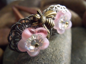 Pink Posies Bumblebee Hairsticks